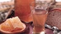  Ukraina. Miod 6 zl/kg. Pozyskujemy ziolomiody, propolis, wosk, mleczko pszczeli na zamowienie dla inwestorow, hurtownikow, odbiorcow miodu. Gospodarstwa agroturystyczne